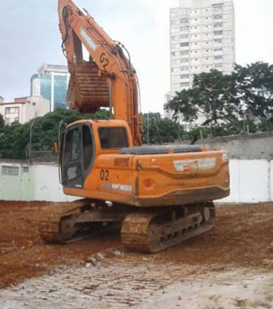 demolição mecânica